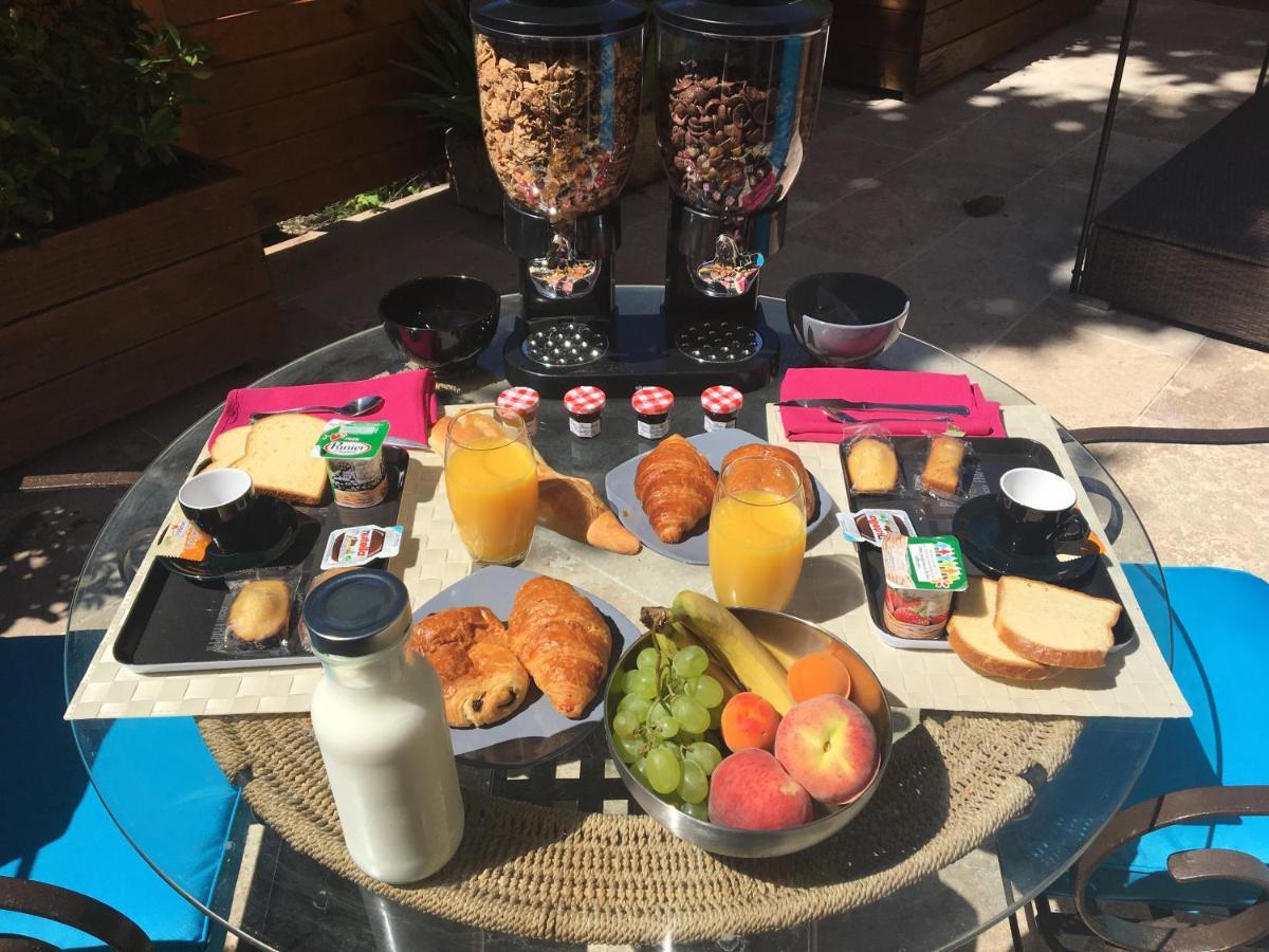 Desir'Oom Bed & Breakfast Cabannes Exterior photo